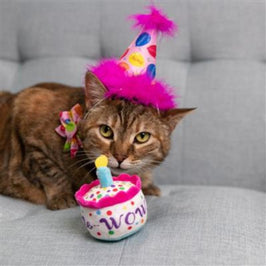 Huxley & Kent Cat Toys MeWow Cake Plush Cat Toy